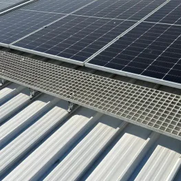 Tính Năng Và Ưu Điểm Của Sàn Grating Composite -  Môi Trường Công Nghiệp Và Xây Dựng